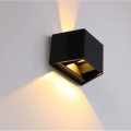 LED aurinkokennoseinävalaisin anturilla LED/2W/5V IP54 1300 mAh