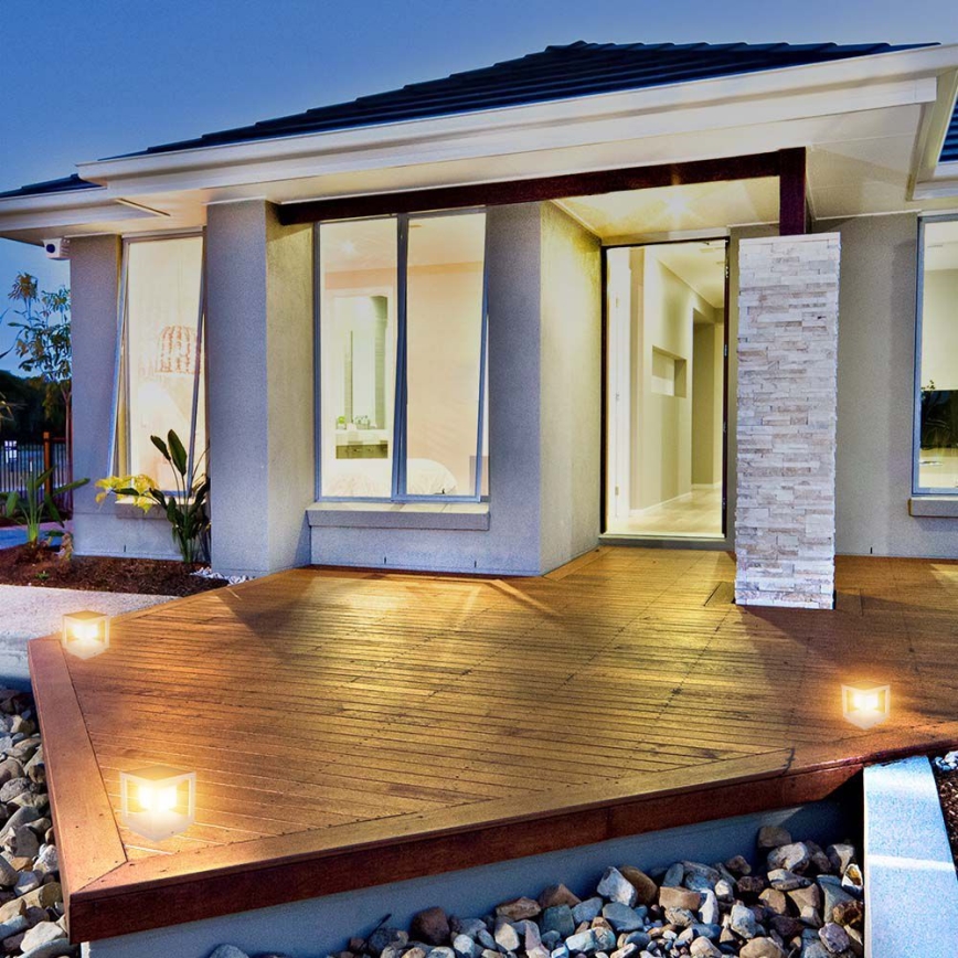 LED aurinkokennovalo anturilla LED/2W/5,5V 3000K IP65 2600 mAh valkoinen