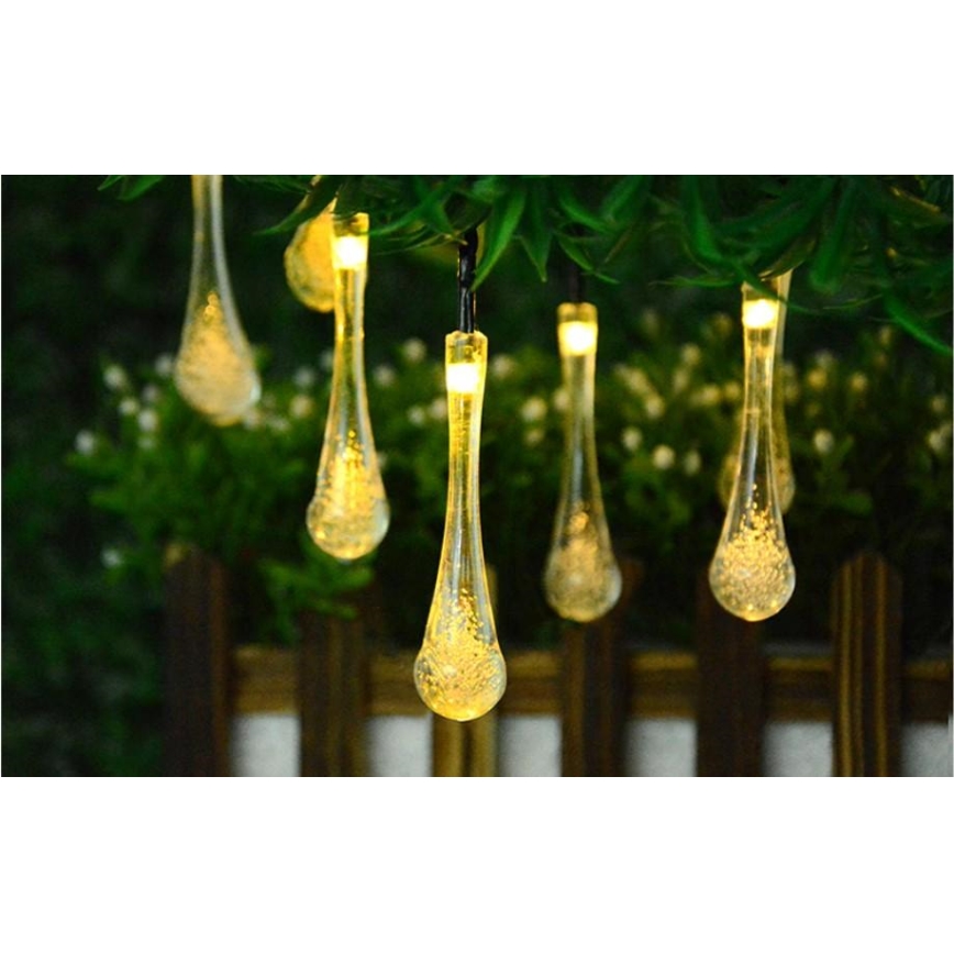 LED aurinkoketju hämäräkytkimellä 20xLED/0,72W/1,2V 600 mAh 4,7m IP44