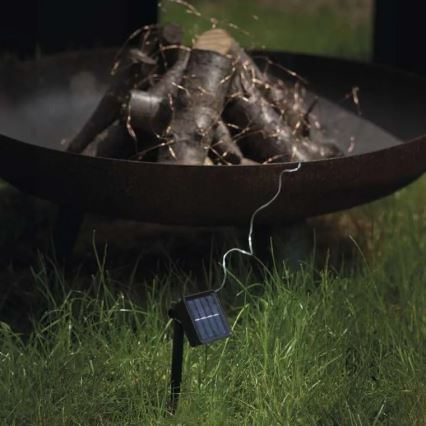 LED aurinkoketju LED/2,4W/1,2V 1xAA 15 m IP44 3000K 600 mAh