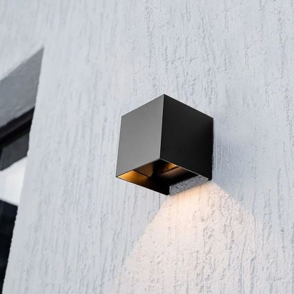 LED-aurinkokennolla varustettu seinävalaisin anturilla LED/9W/3,7V 3000/4000/5000K IP65 2600 mAh musta
