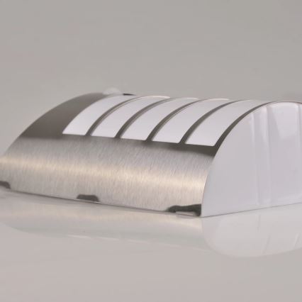 LED aurinkokäyttöinen seinävalaisin anturilla SAFFO LED/3,7V 2000 mAh IP44