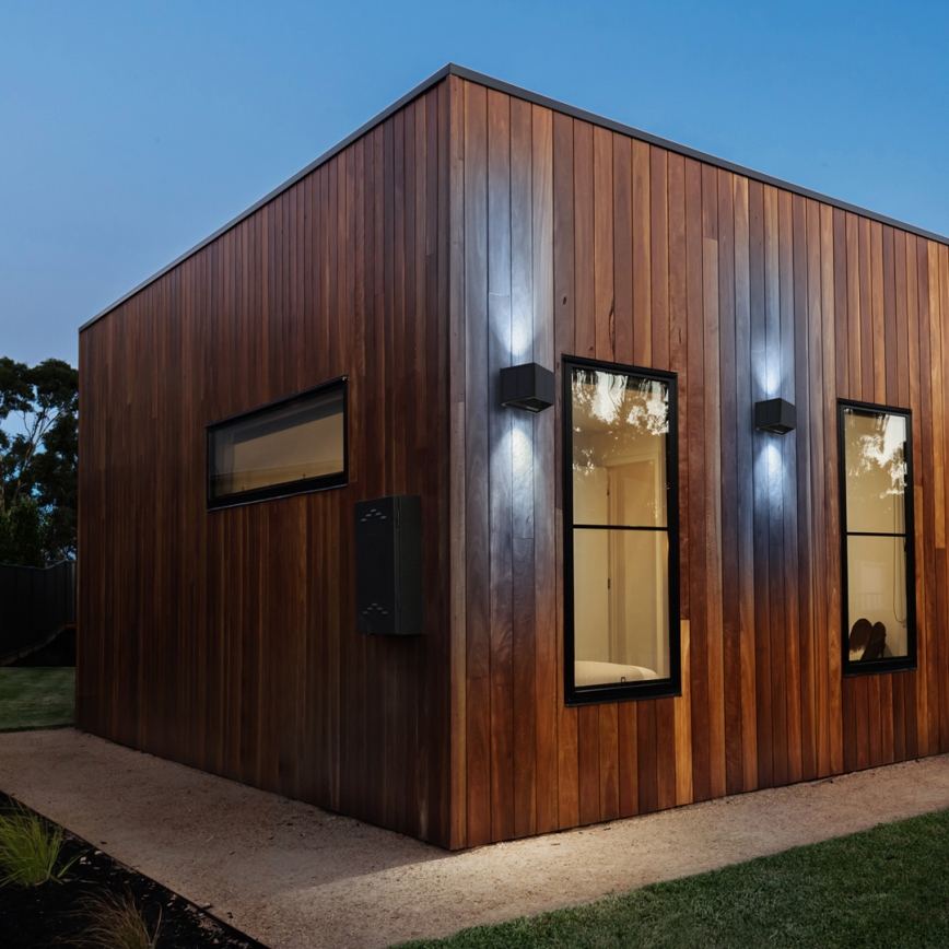 LED aurinkokäyttöinen seinävalaisin WINGS LED/2W/1300 mAh 3,7V 6000K IP54 musta