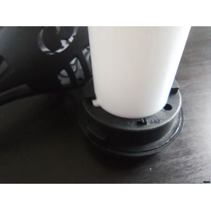 LED-aurinkovalaisin hämäräkytkimellä LED/1,2W/1,2V 600 mAh IP44