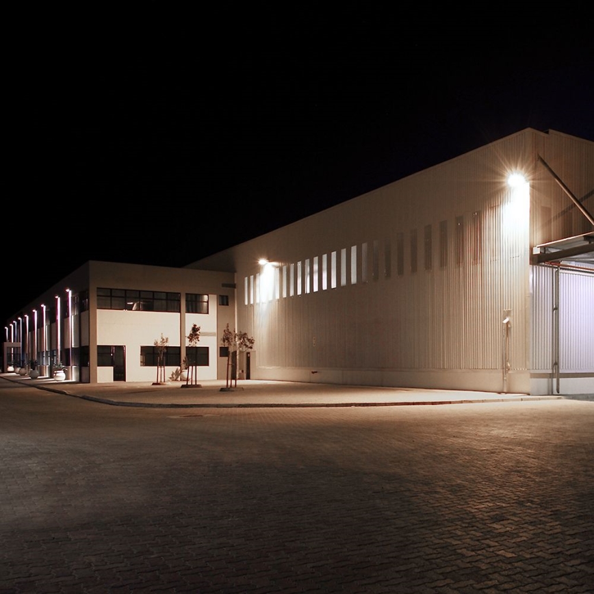 LED-heijastin LED/100W/230V 3000/4000/6500K IP65 musta