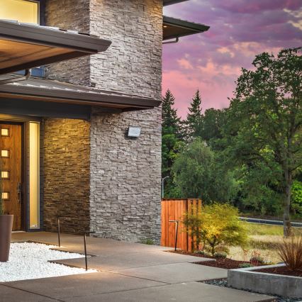 LED-heitin aurinkopaneelilla FOCUS 60W/10000 mAh 3,2V 6000K IP65 + kaukosäädin