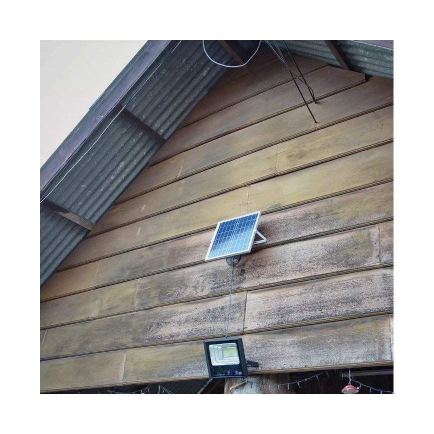 LED himmennettävä aurinkokäyttöinen heijastin LED/12W/3,2V 6000K IP65 5000 mAh + kaukosäädin