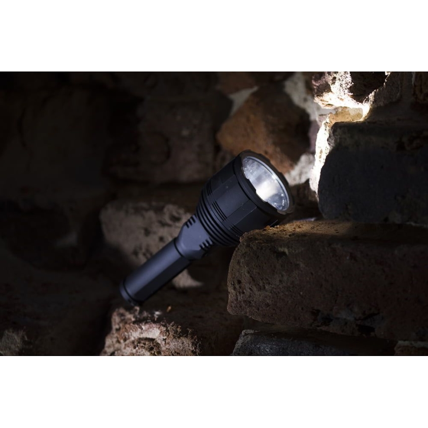 LED himmennettävä ladattava taskulamppu LED/30W/5V IPX7 3000 lm 4200 mAh