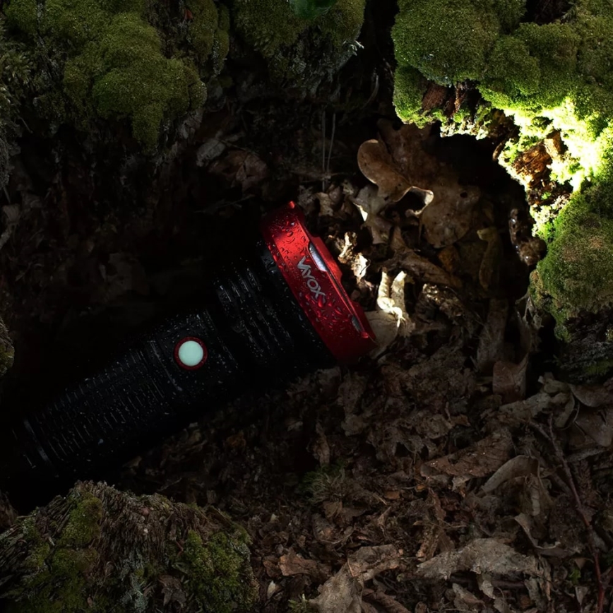 LED Himmennettävä ladattava taskulamppu LED/20W/5V IPX5 2000 kiiltävä 6000 mAh