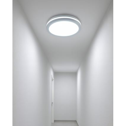LED-kattovalaisin kylpyhuoneeseen liiketunnistimella LED/20W/230V 3000/4000/6500K halkaisija 23 cm IP54 valkoinen