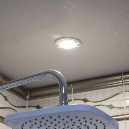 LED Kylpyhuoneen alasvalaisin LORI LED/4,5W/230V IP65 2700/4000K Ø 8,5 cm valkoinen