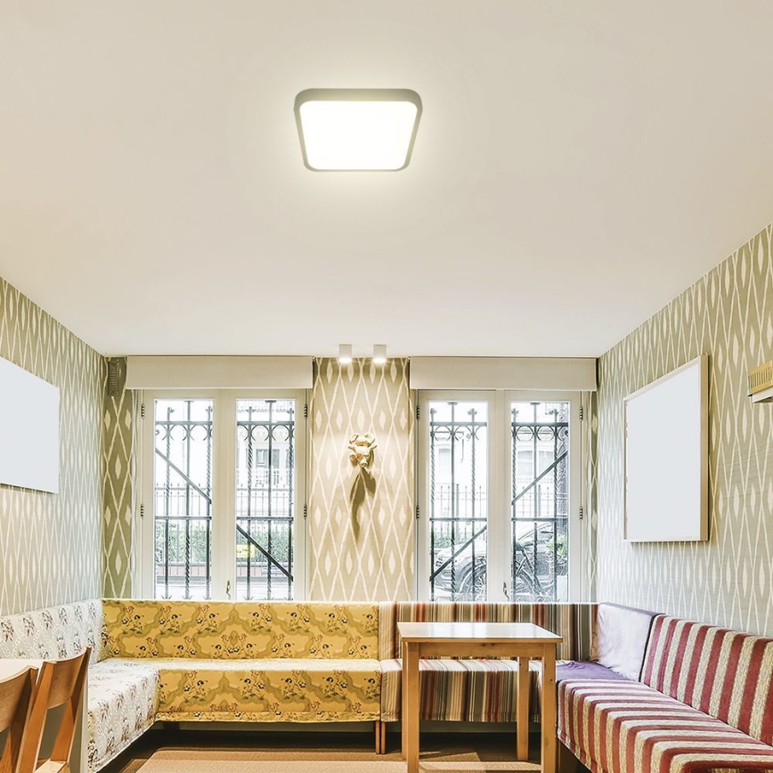 LED Kylpyhuoneen kattovalaisin SAMSUNG CHIP LED/48W/230V IP44 6500K 42x42 cm musta