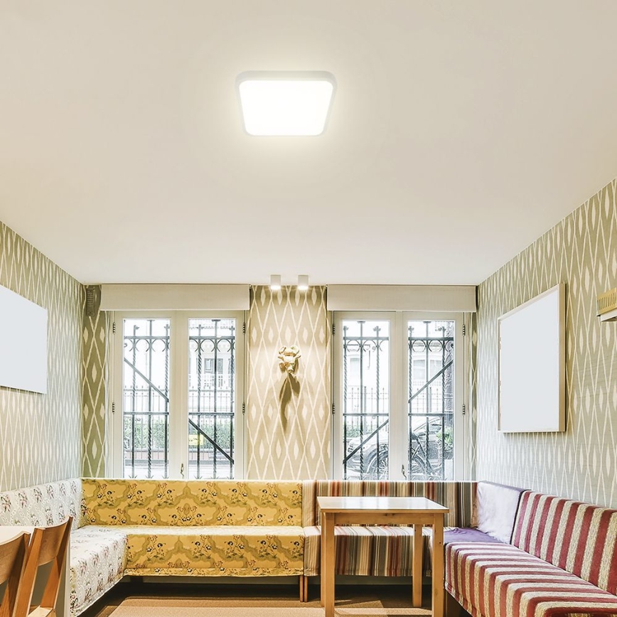 LED Kylpyhuoneen kattovalaisin anturilla SAMSUNG CHIP LED/18W/230V IP44 4000K 29x29 cm valkoinen + kaukosäädin