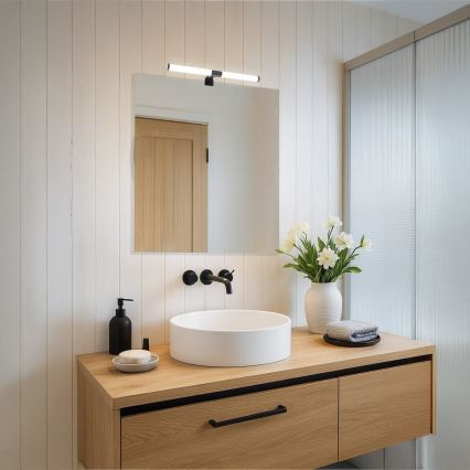 LED-kylpyhuoneen peilivalaisin 2-in-1 APA, 6 W, 230 V, 40 cm, IP44, musta