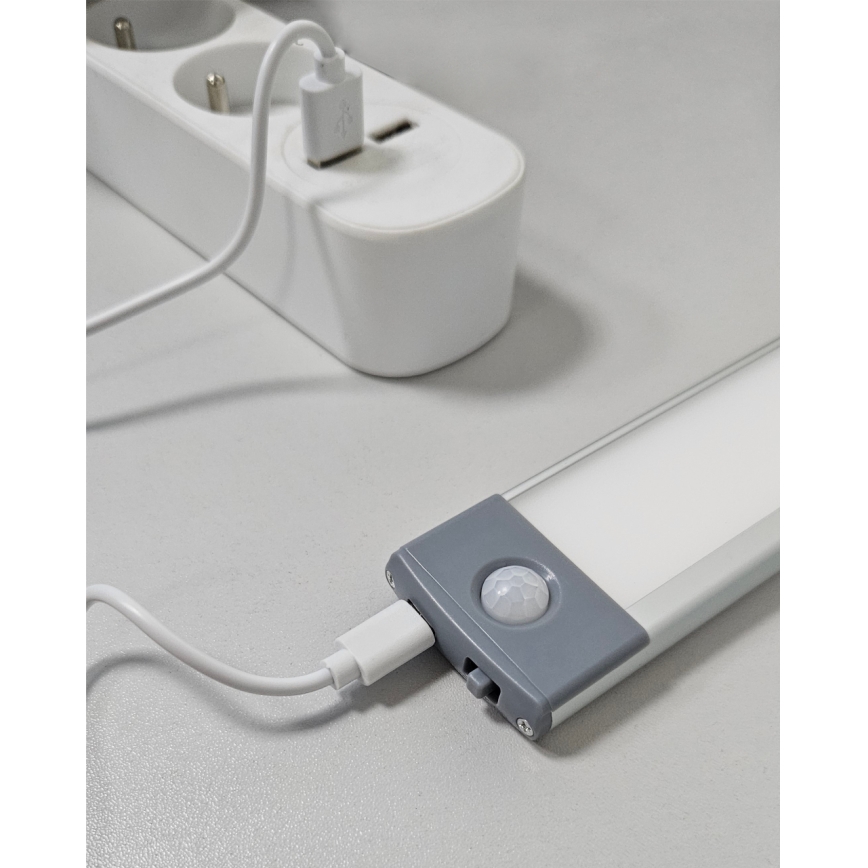 LED ladattava huonekalovalo sensorilla LED/3,5W/5V USB 800 mAh 4200K 46 cm