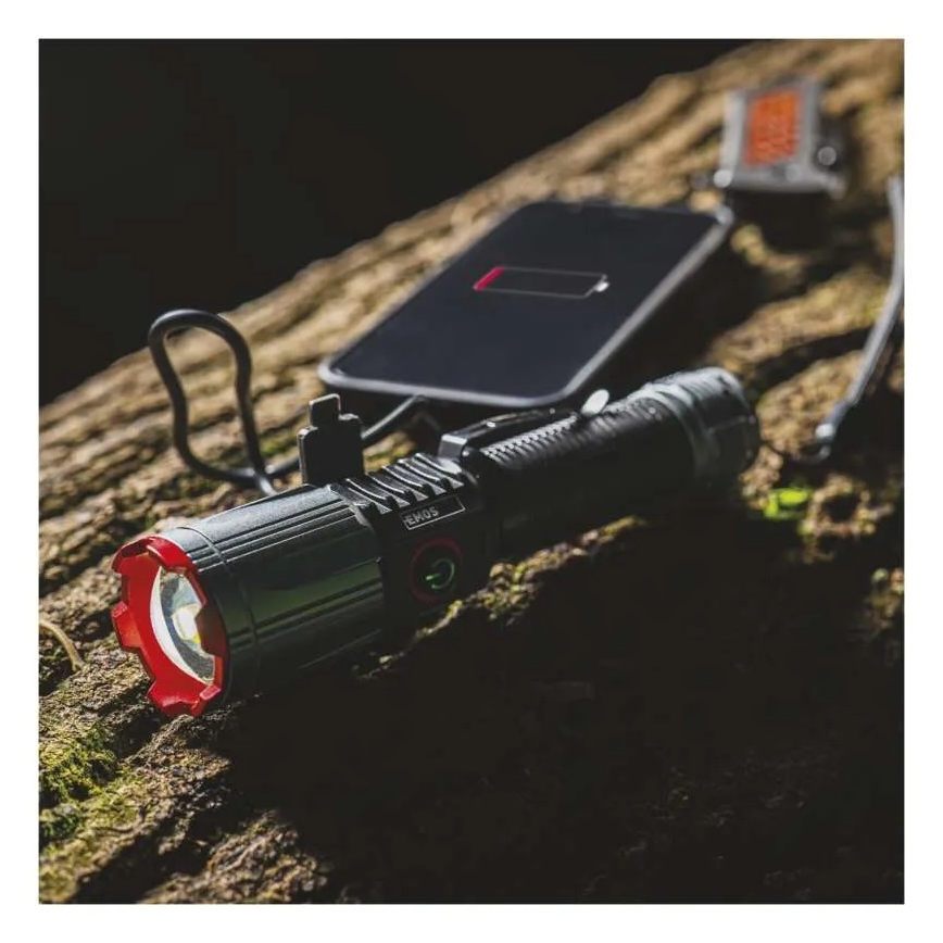 LED ladattava metallinen taskulamppu LED/5V 3000 lm 5000 mAh IP43