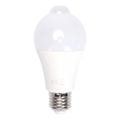 LED-lamppu liiketunnistimella ja hämäräkytkimellä A60 E27/15W/230V 6500K - Aigostar