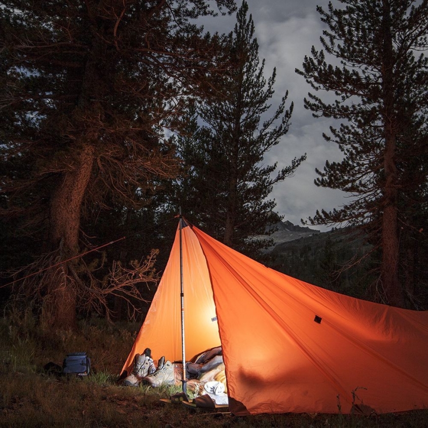 LED Polttimo hätävalolla A80 E27/12W/230V 4000K