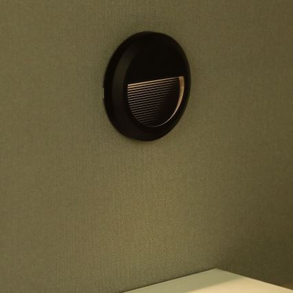 LED Portaikon ulkovalo LED/2W/230V IP65 3000K musta