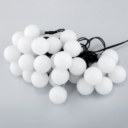 LED RGB aurinkoketju PARTY 30xLED/1,2V 400 mAh 3,9 m IP44