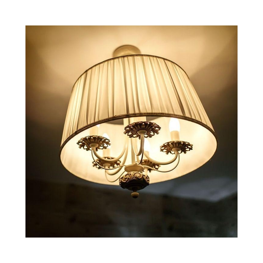 LED RGB himmennettävä polttimo E14 / 3,5 W / 230 V 6400K + RC