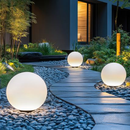 LED RGBW Himennettävä aurinkovalaisin GARDEN BALL LED/5W/3,7V 3000K IP54 2200 mAh halkaisija 40 cm + kauko-ohjain