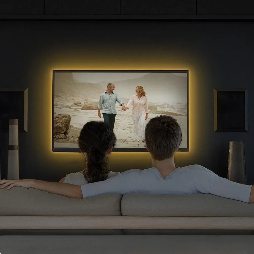 LED RGBW Himennettävä nauha 5 m LED/13,5W/230V Wi-Fi