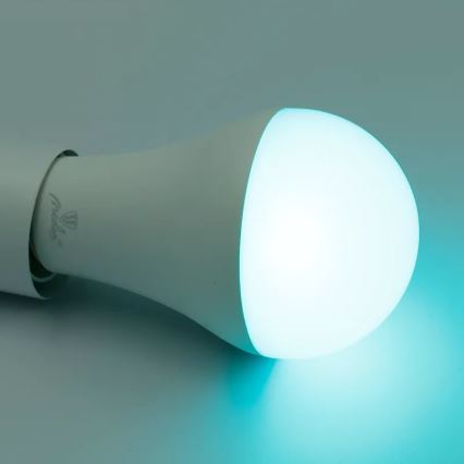 LED RGBW Himmennettävä polttimo A60 E27/15W/230V 2700-6500K Wi-Fi Tuya