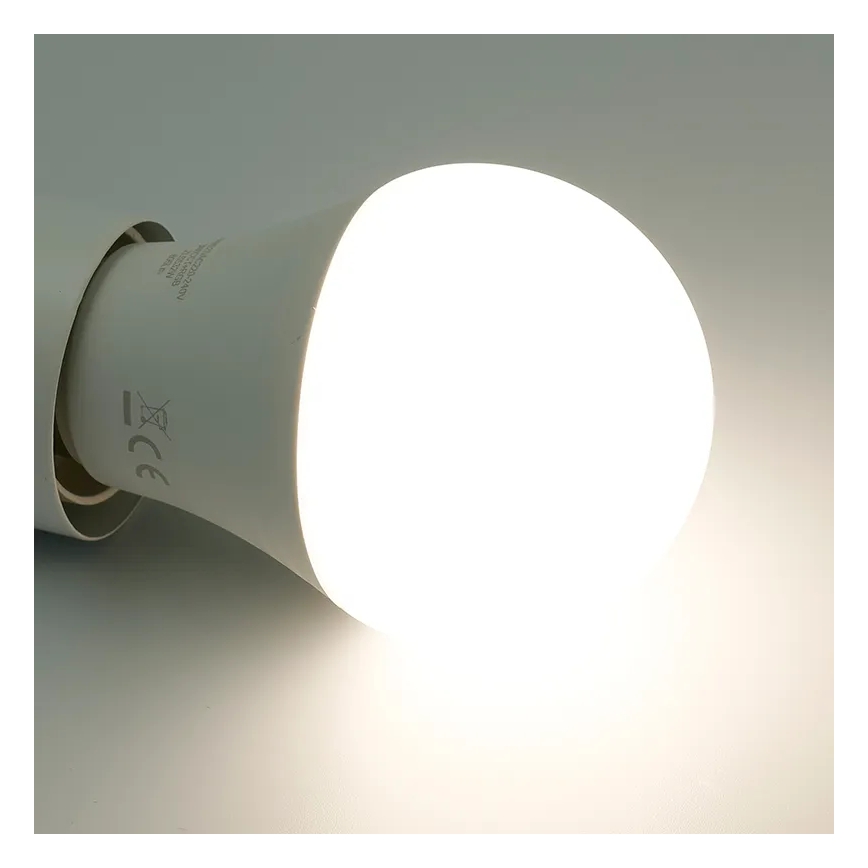 LED RGBW Himmennettävä polttimo A60 E27/9W/230V 2700-6500K Wi-Fi Tuya