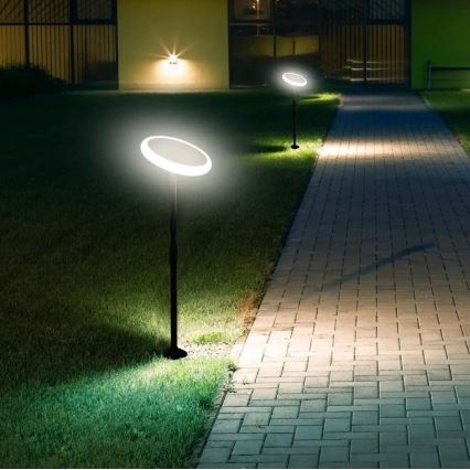 Säädettävä LED-aurinkolamppu GARDEN LED/8W/5V 60-129 cm 4000K IP65 2000 mAh