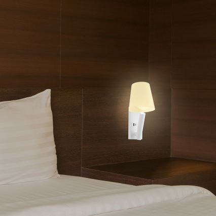 LED-seinälamppu USB-portilla LED/2W/230V 3000K valkoinen