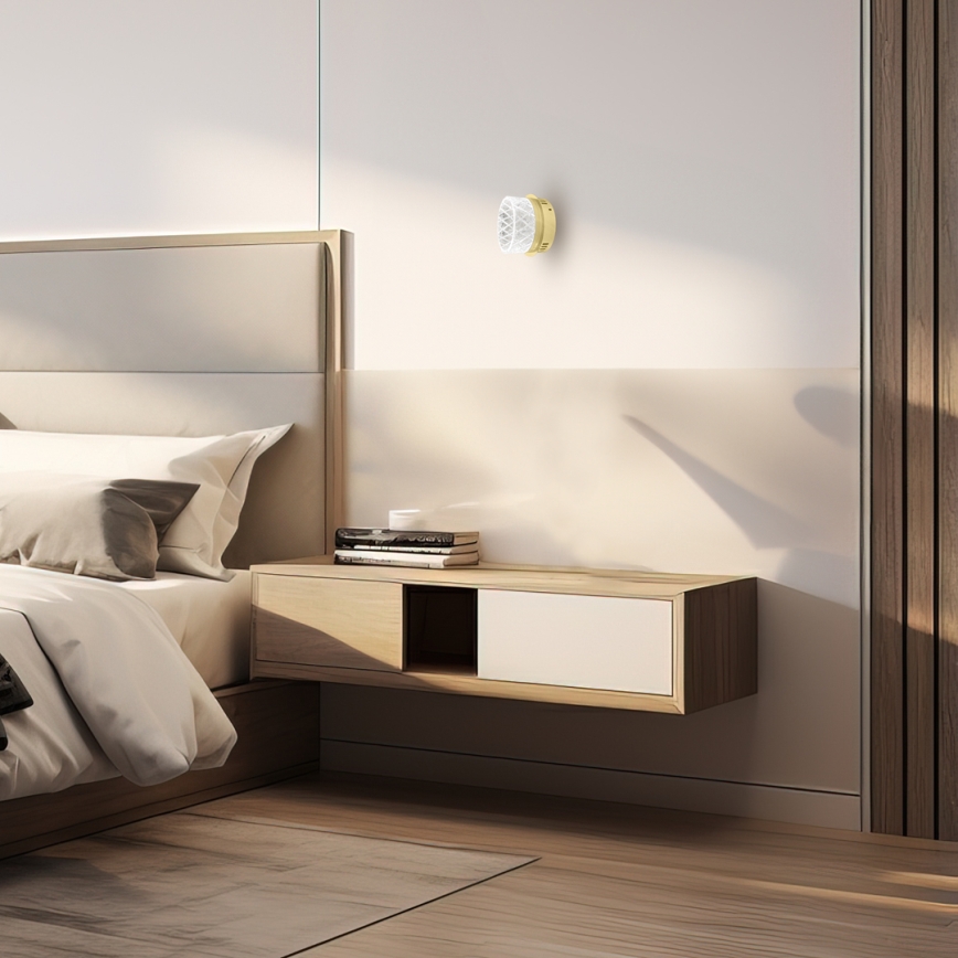 LED-seinävalaisin ELEGANCE LED/9W/230V kulta