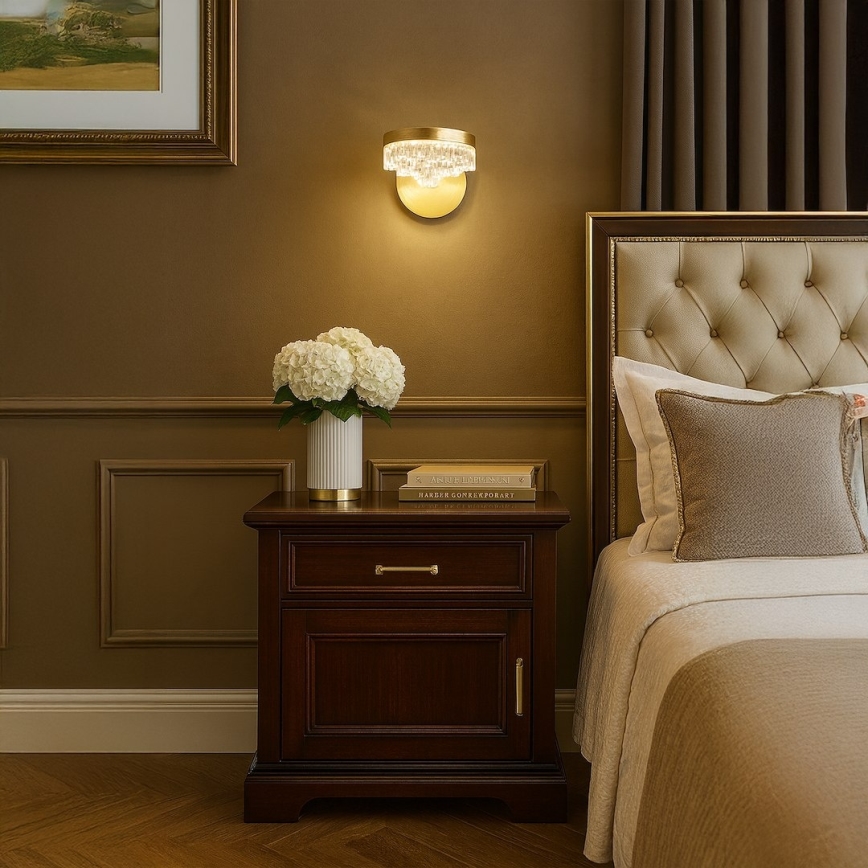 LED-seinävalaisin LED/4W/230V kultainen