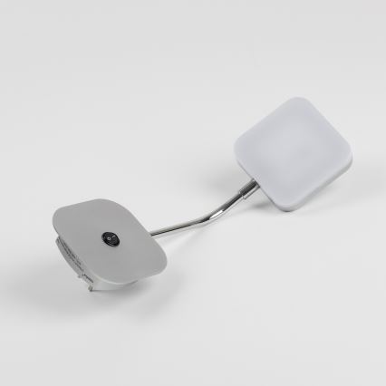 LED-seinävalaisin pistorasiaan LED/3,2W/230V kiiltävä kromi