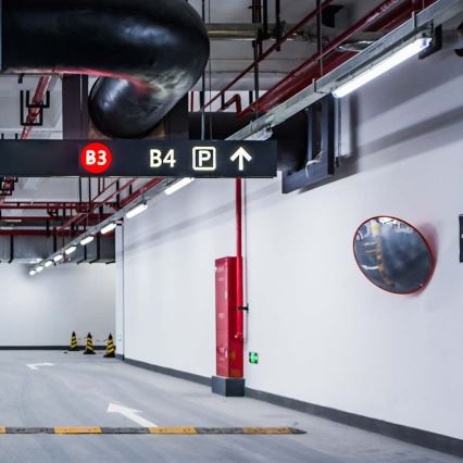 LED-tekninen loistelamppuvalaisin liike- ja hämärätunnistimella LED/36W/230V 6500K IP65 120 cm