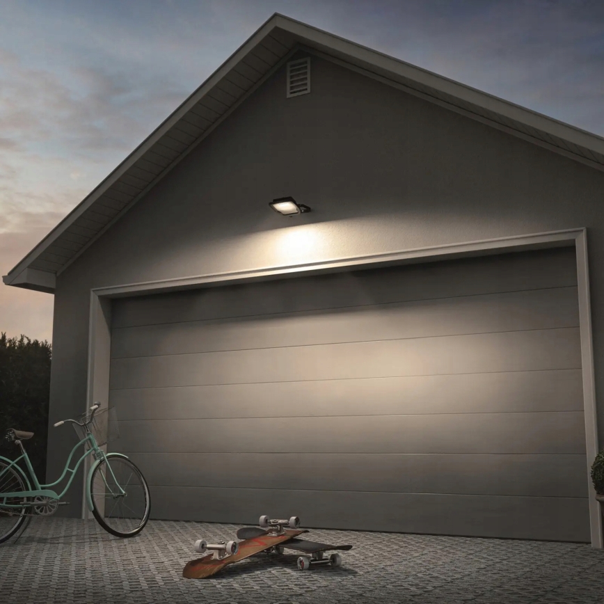 LED-ulkoheittovalo LED/200W/230V 4500K IP65 musta