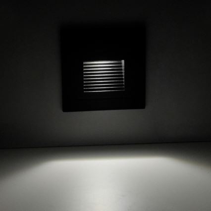 LED-ulkoportaikkovalaisimet Q6 LED/3W/230V IP44