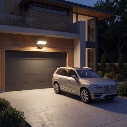 LED-ulkoseinävalaisin liiketunnistimella LED/18W/230V IP44 musta