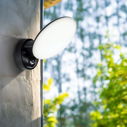 LED-ulko­seinävalaisin liiketunnistimella ja hämäräkytkimellä OLAF LED/10W/230V IP44 musta