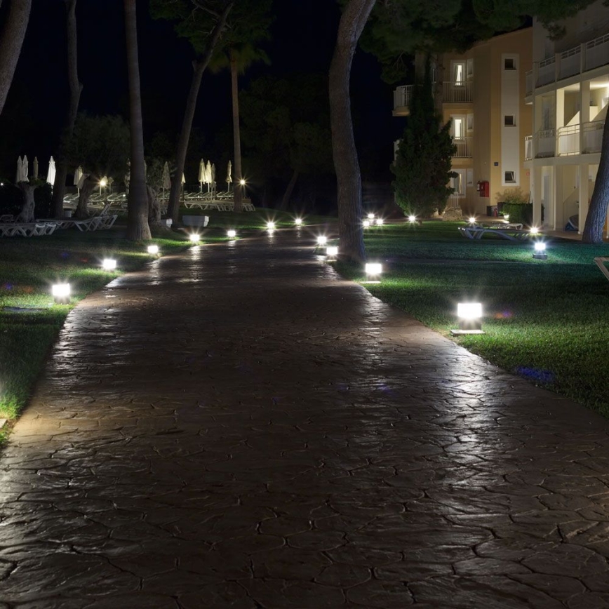 LED Ulkovalaisin LED/10W/230V 25cm 4000K IP65 valkoinen