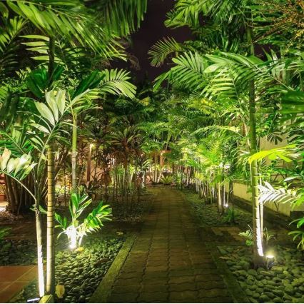 LED Ulkovalaisin LED/12W/230V 3000K musta IP65