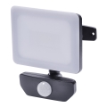 LED-ulkovalonheitin anturilla LED/10W/230V 4000K IP44
