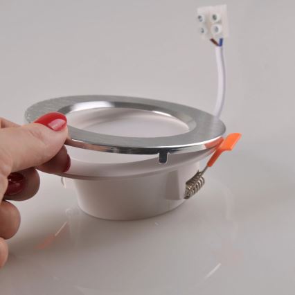 LED upotettava valo ZOE LED/4,8W/230V hopea