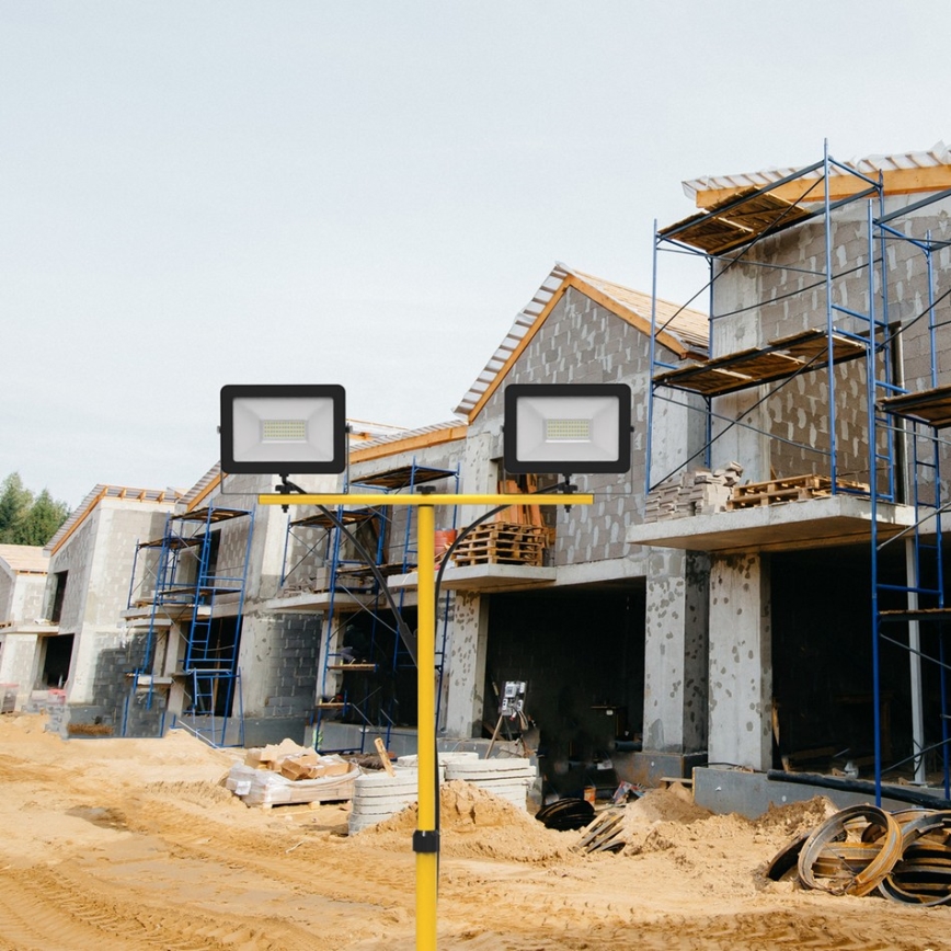 LED-valaisin jalustalla 2xLED/50W/230V 4000K IP44