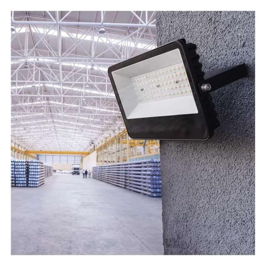 LED-valonheitin AVENO LED/48W/230V 4000K 7200 lm IP66 musta