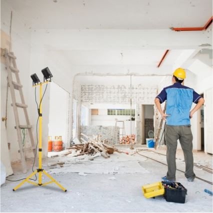 LED Valonheitin jalustalla TIGRA 2xLED/50W/230V 4000K IP54 musta/keltainen