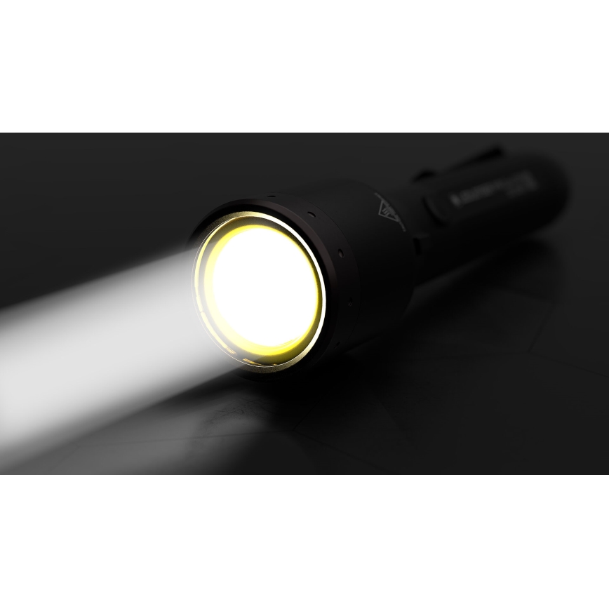 Ledlenser P9R Core - himmentettävä ladattava LED-taskulamppu 4800 mAh IP68 1000 lm 20 h