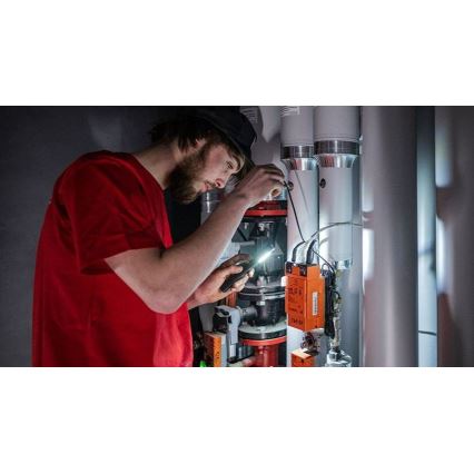 Ledlenser W2R - himmennettävä ladattava LED-työvalaisin 630 mAh IP54 220 lm