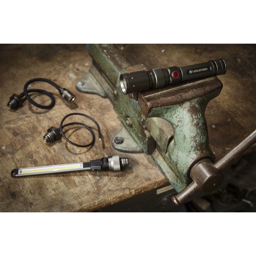 Ledlenser WORKERS FRIEND - himmennettävä, ladattava LED-työlamppu, 2500 mAh, 280 lm, 80 h, musta