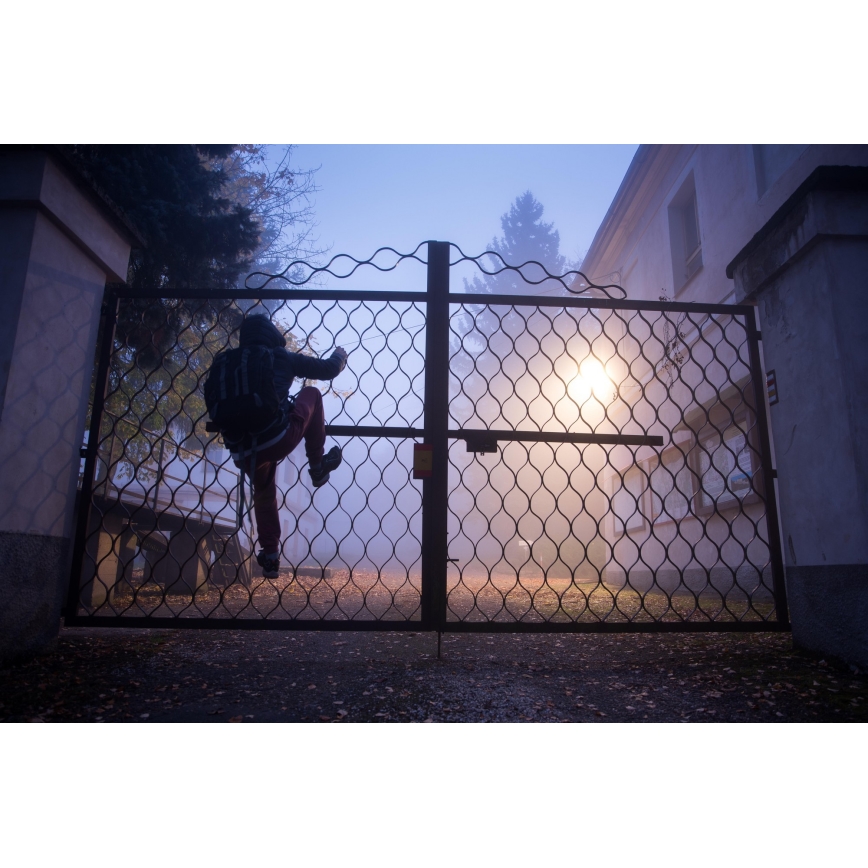 Ledvance - LED-valonheitin anturilla Datapistorasia kamerou SMART+ LED/24W/230V IP44 Wi-Fi